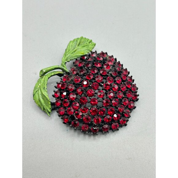Vintage Signed WEISS Japanned Apple Pin Brooch Red Rhinestones Green Enamel Leaf - Picture 2 of 7